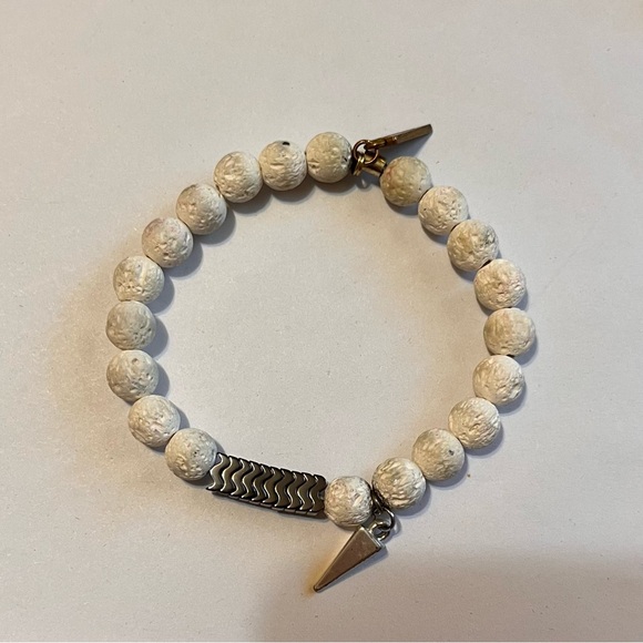 Erimish Stretch Bracelets - Picture 5 of 9